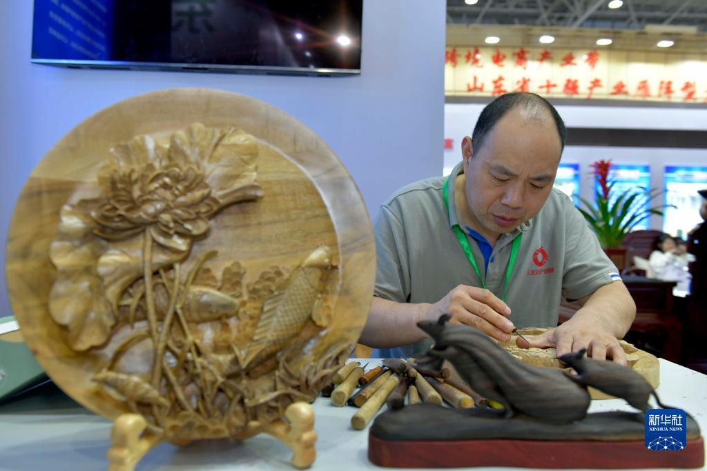 姚记捕鱼炸翻天官网